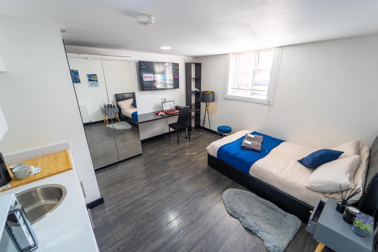 Stay Sa Cosy Equipped Studios Available 10 Mins From The City! Free Wifi &50" Smart Tv'S! Birmingham Rum bild